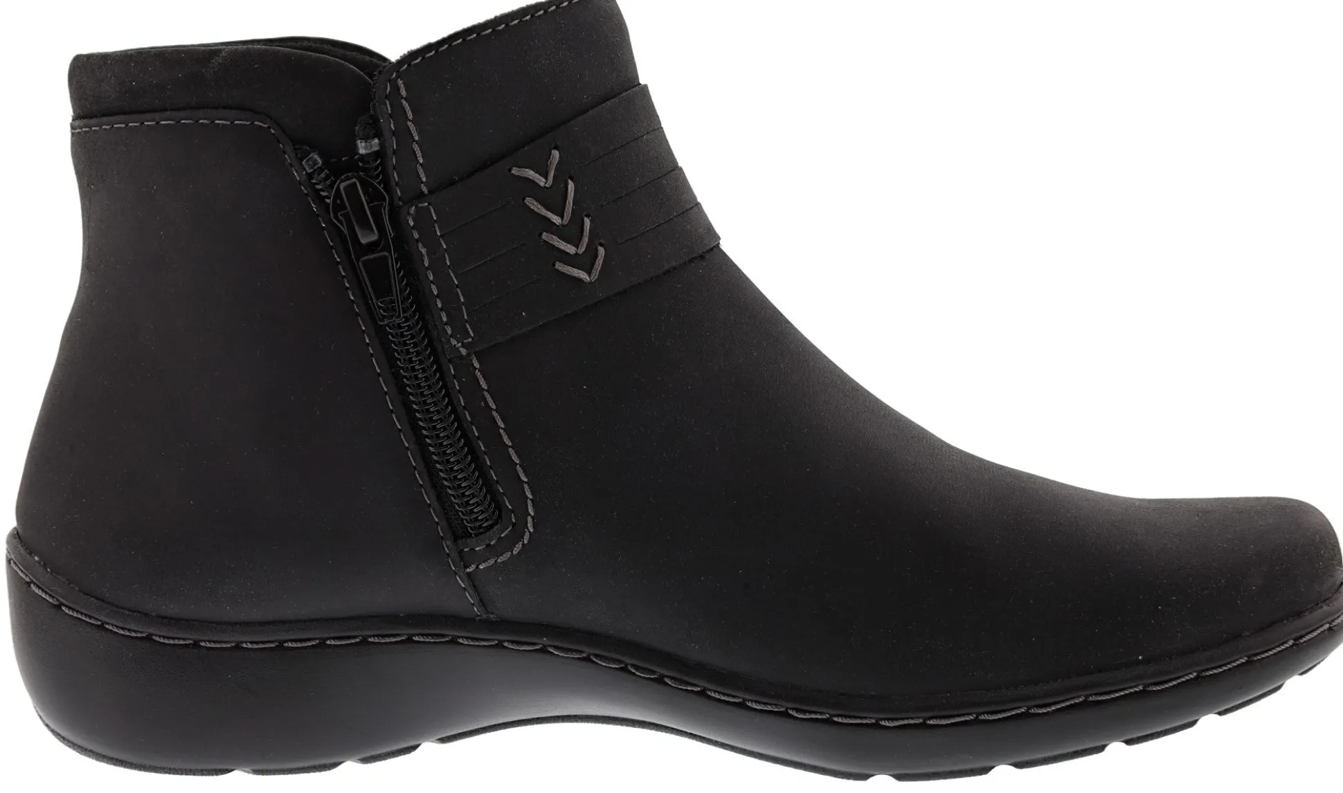 Clarks Women's Cora Rae Ankle Boots